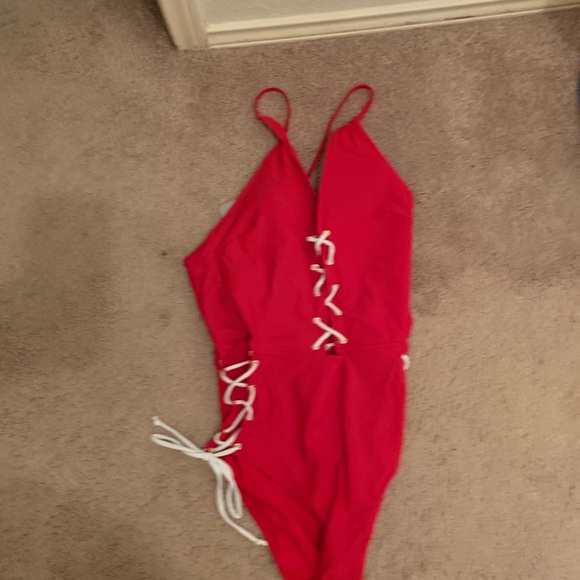 Swimsuit - Picture 4 of 4